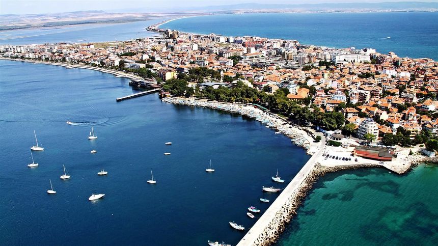 https://www.themayor.eu/uploads/city/main_image/36/default_Pomorie_south_view__Large_.jpg