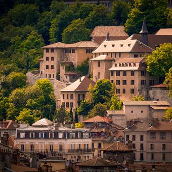 Grenoble patrimoine pierre jayet 36.jpg 350x350 q70 crop subsampling 2 upscale