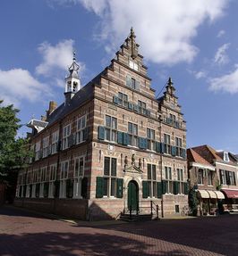 Biggest thumb 800px naarden stadhuis 001 city hall public domain