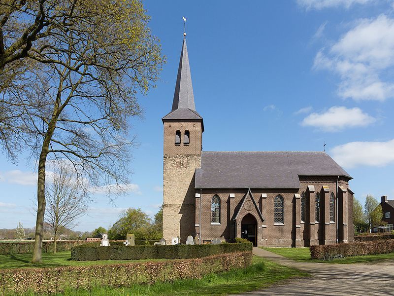 Neerlangel church of sint jan de doper michielverbeek on wikipedia cc by sa 4.0