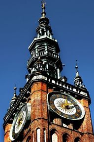 Biggest thumb town hall gdansk