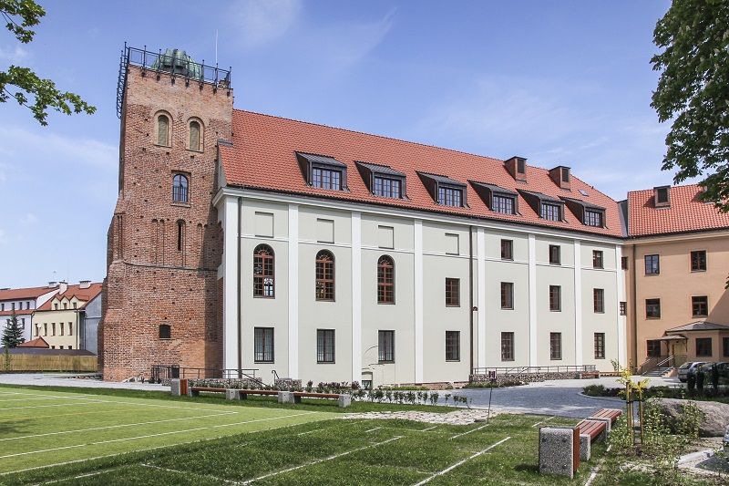Ma%c5%82achowianka plock oldest school in poland