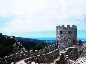 Biggest thumb moorish castle