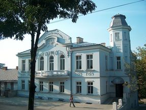 Biggest thumb kretzschmar palace