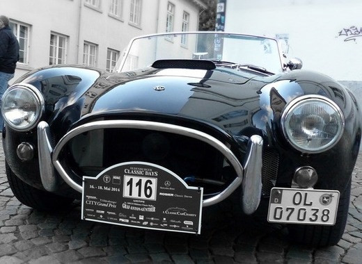Medium oldtimer 382195 1920