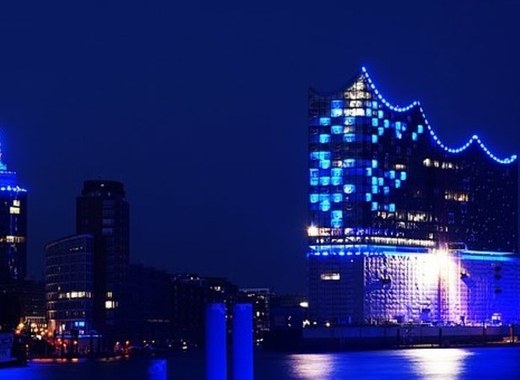 Medium hamburg 1118747 340