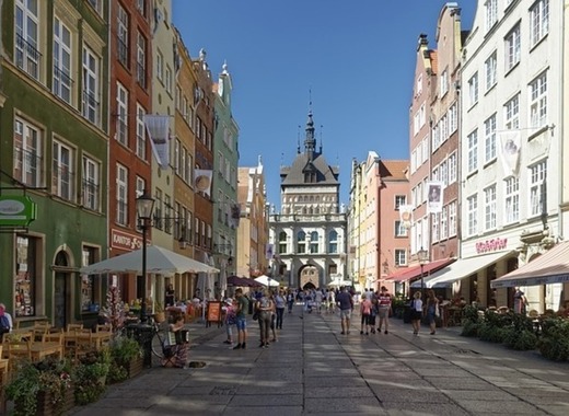 Medium poland 3531230 640