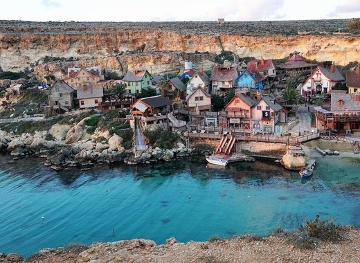 Medium village 1988313 1280