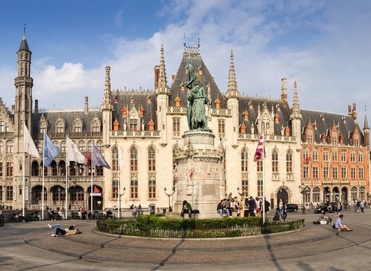 Medium provinciaal hof 1508333 1280