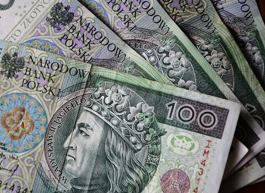 Medium polish zloty