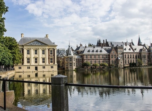 Medium the hague 900525 1280
