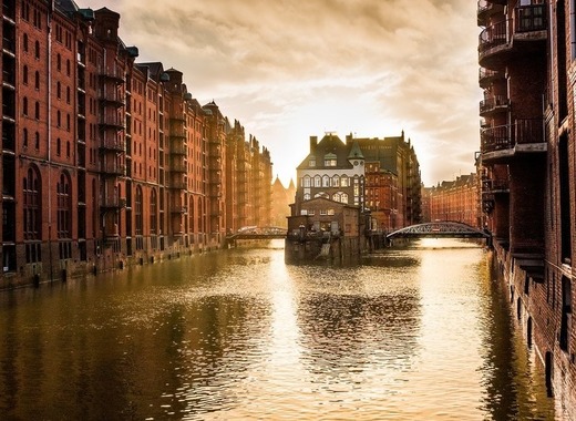 Medium hamburg 4103406 1280