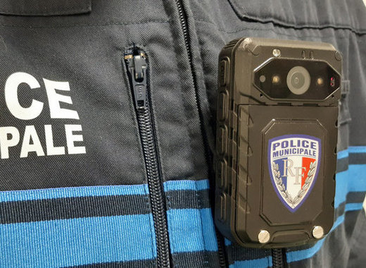 Medium cameras pietons police municipale nov nice