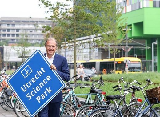 Medium janhenk van der velden director utrecht science park