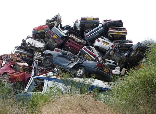 Medium cars cemetry 183249 1920