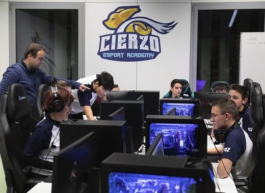 Medium video games competition zaragoza