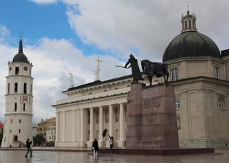 Thumb vilnius tourists