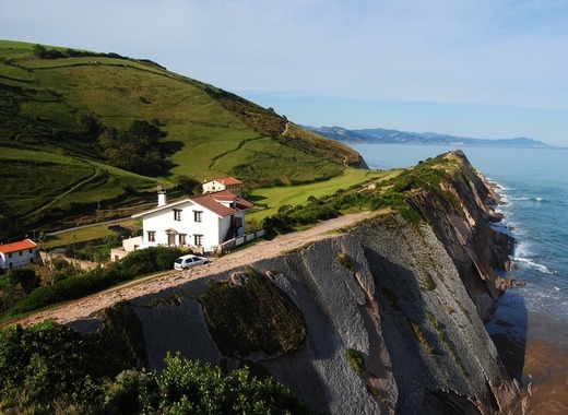 Medium basque country 1033639 1920