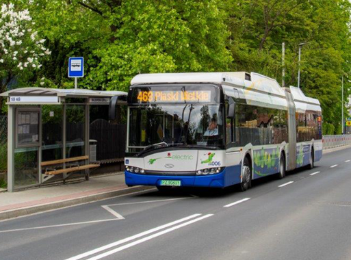 Medium emissions free bus krakowski holding komunalny sa