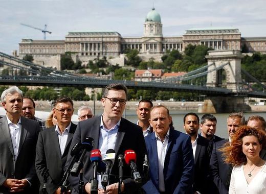 Medium hungary budget opposition mayors