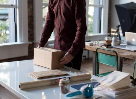Medium parcel