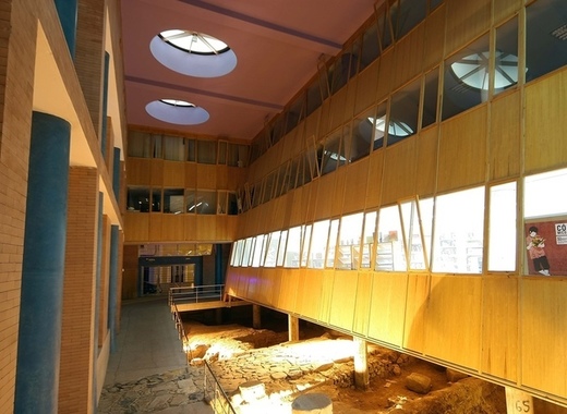 Medium centro cultural alcazaba
