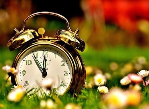 Medium the eleventh hour 2202815 340