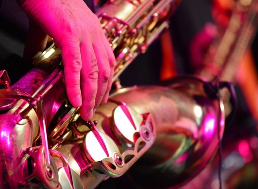 Medium saxophone 3366032 960 720
