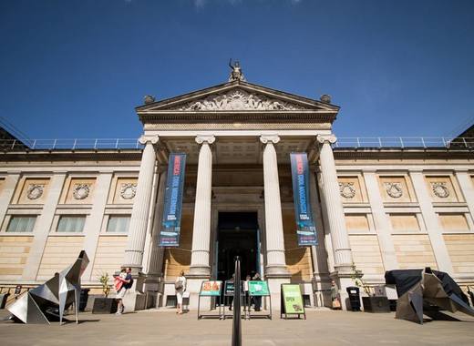 Medium ashmolean museum
