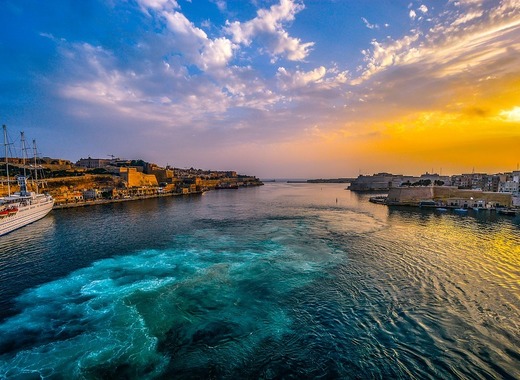 Medium malta 1910173 960 720