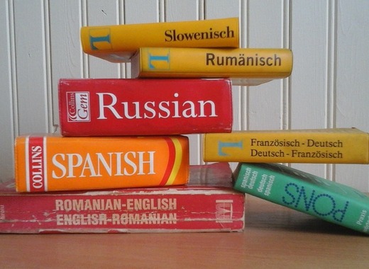 Medium dictionary 2317654 960 720