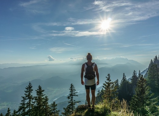 Medium hiker