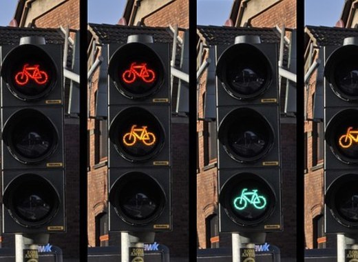 Medium traffic light