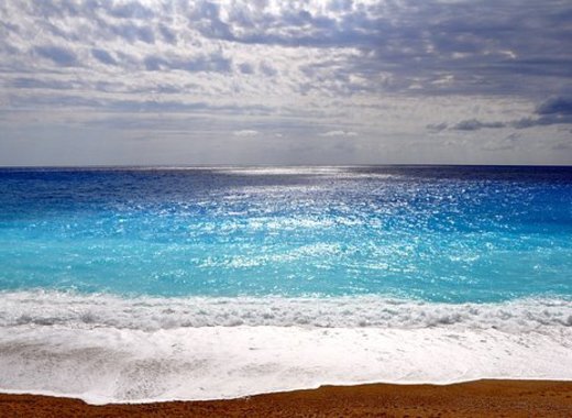 Medium sea
