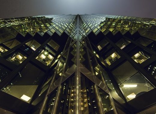 Medium skyscraper