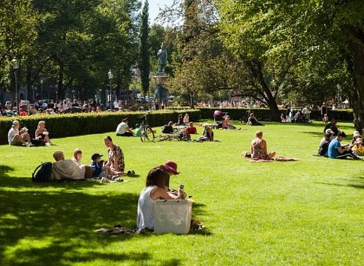 Medium helsinki 889834 340