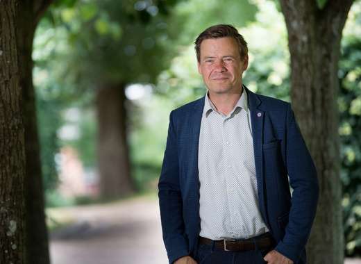 Medium thomas kastrup larsen