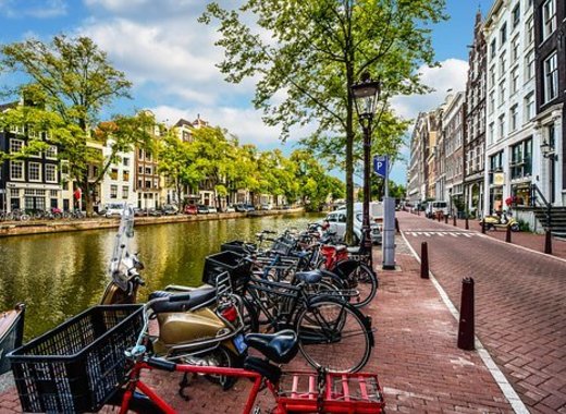 Medium amsterdam 2261212 340