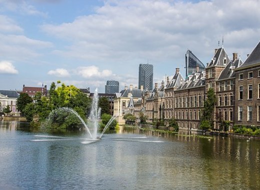 Medium the hague 1006884 340