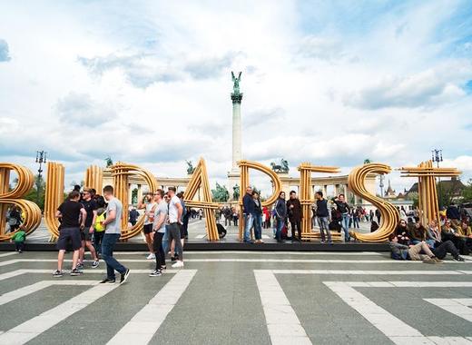 Medium budapest city panorama