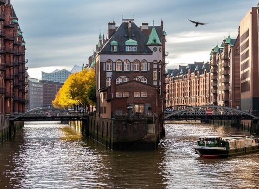 Medium hamburg 4570577 1280