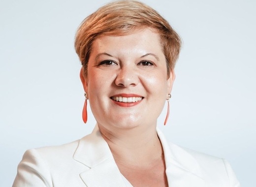 Medium anamarija bla%c5%beevi%c4%87