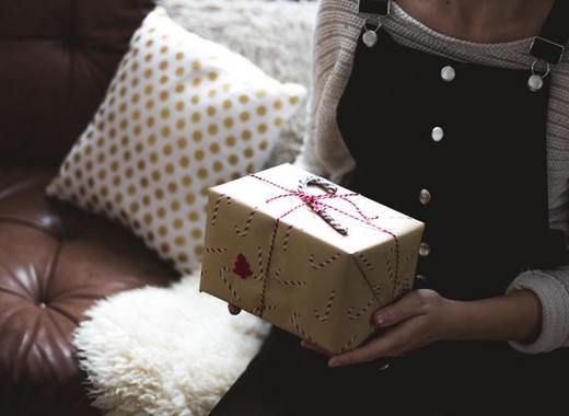 Medium gift