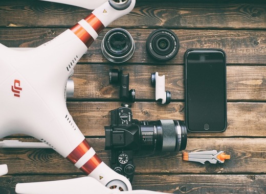 Medium drone pixabay