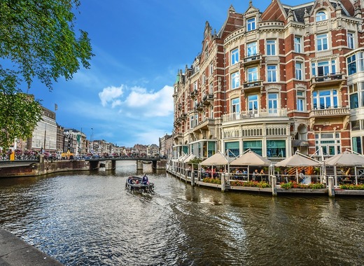 Medium amsterdam 2203076 1280