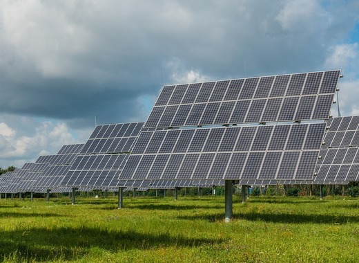 Medium photovoltaic system 2742304 960 720