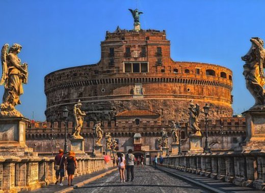 Medium rome 2462105 340