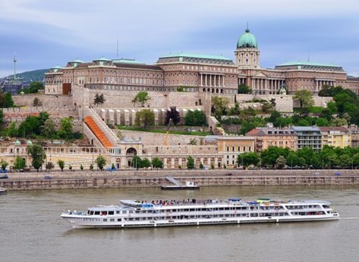 Medium budapest 2637906 340