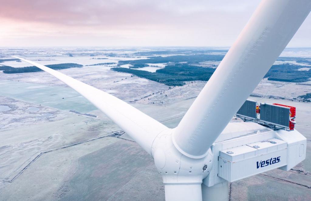 World's new largest wind turbine sweeps 10 football fields per spin