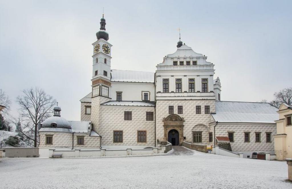 Discover The Chateau Of Pardubice
